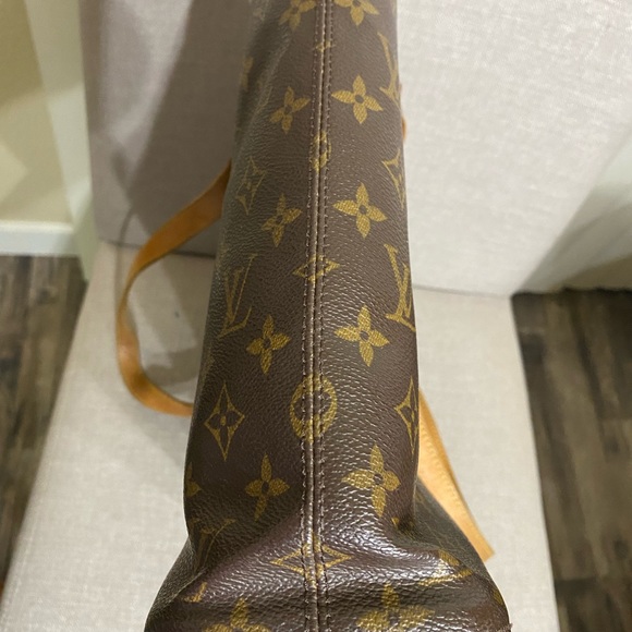 Preloved Authentic Louis Vuitton Luco - Picture 9 of 17